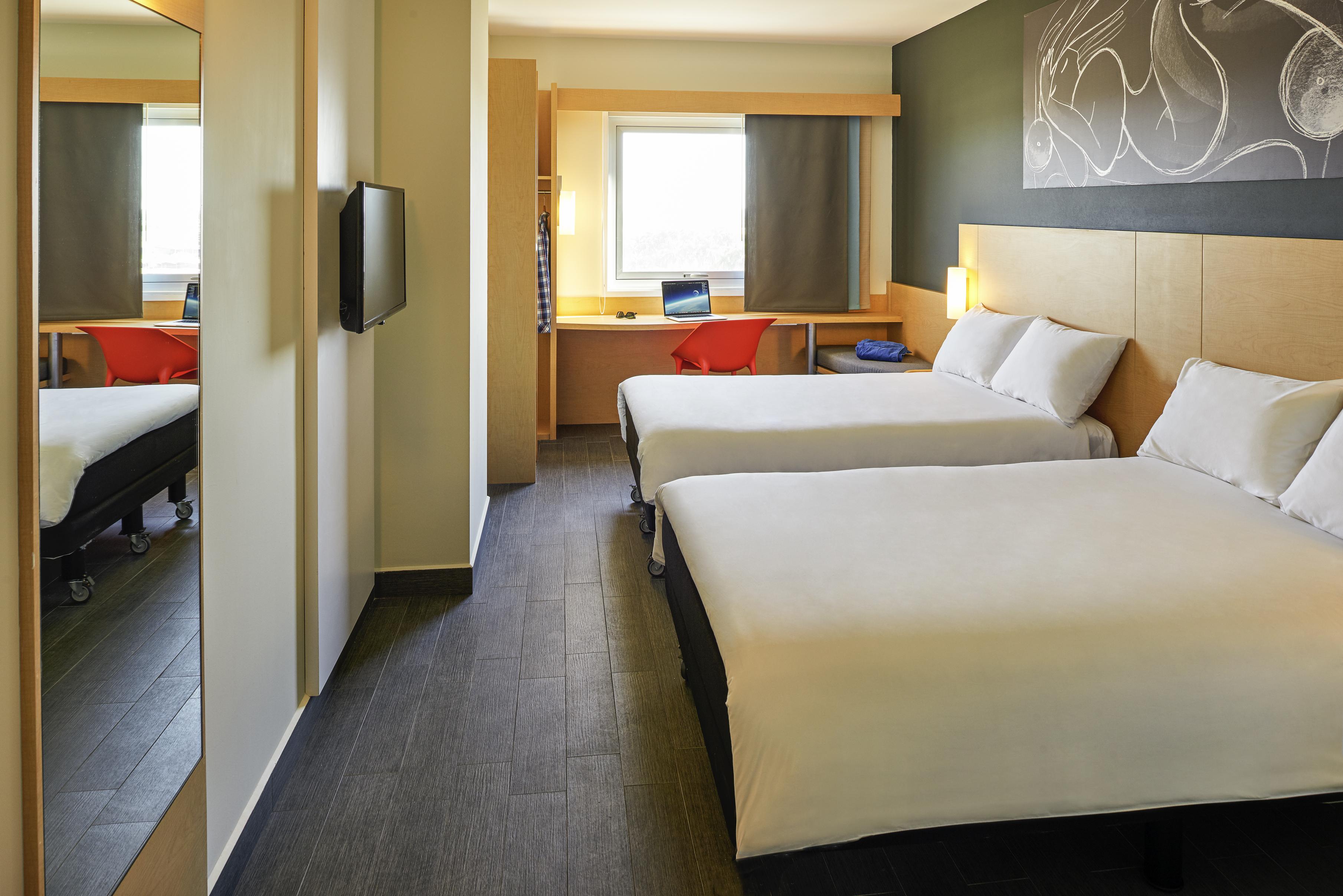 Ibis Culiacán Exterior foto