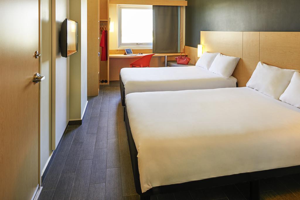 Ibis Culiacán Exterior foto