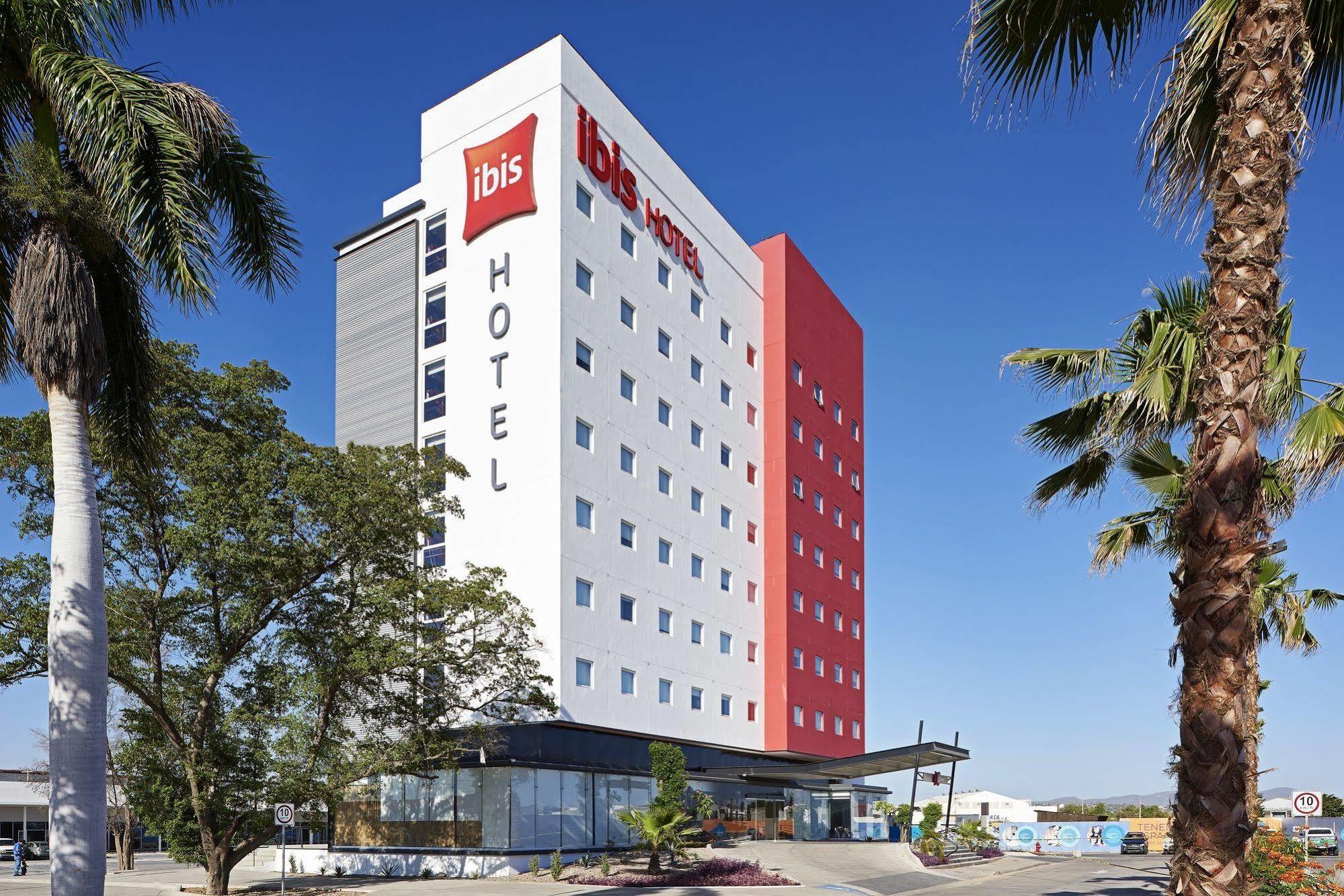 Ibis Culiacán Exterior foto
